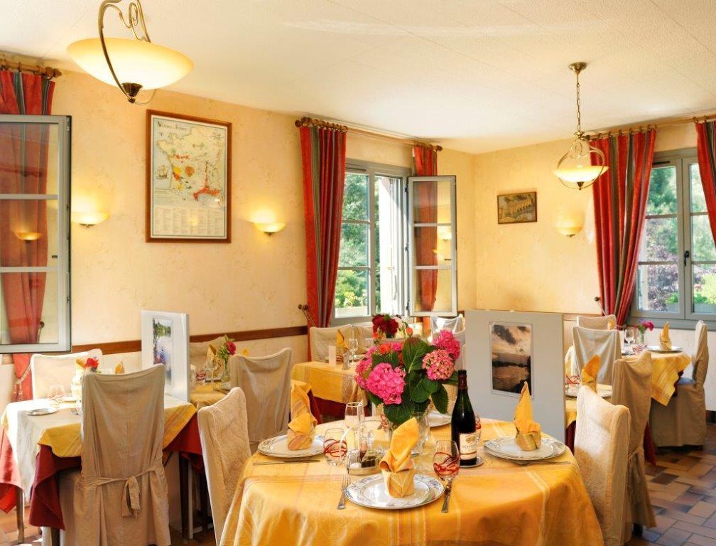Hotel Auberge De La Bonde Logis Langeais Esterno foto
